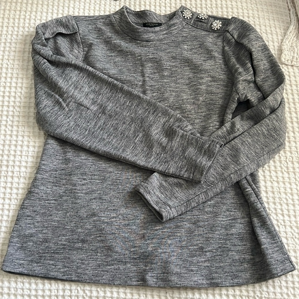 An Taylor high Neck knit top